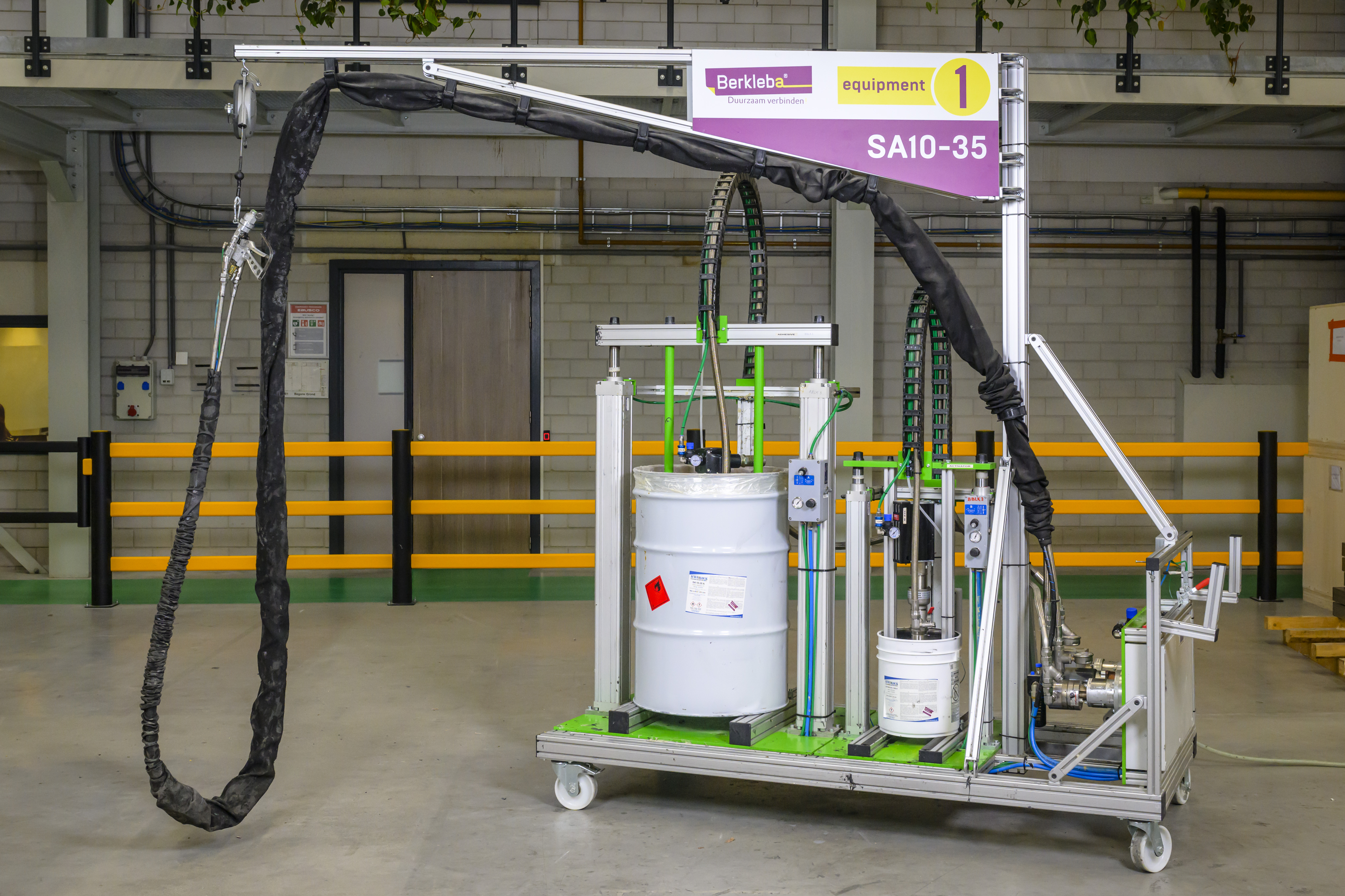 Maak kennis met drie van onze lijmmachines